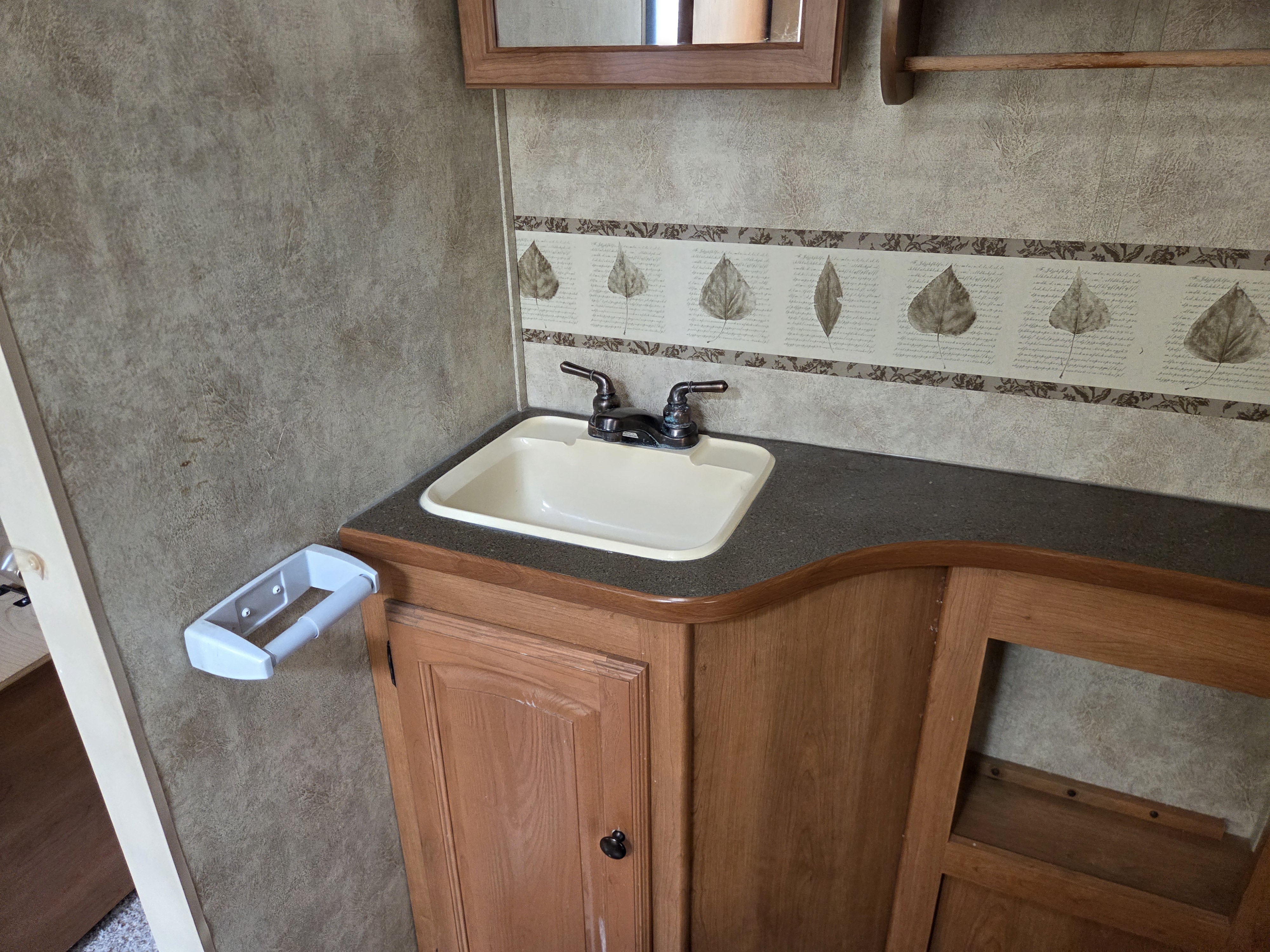 2009 Keystone VR1 323FKS, $ 9,900
