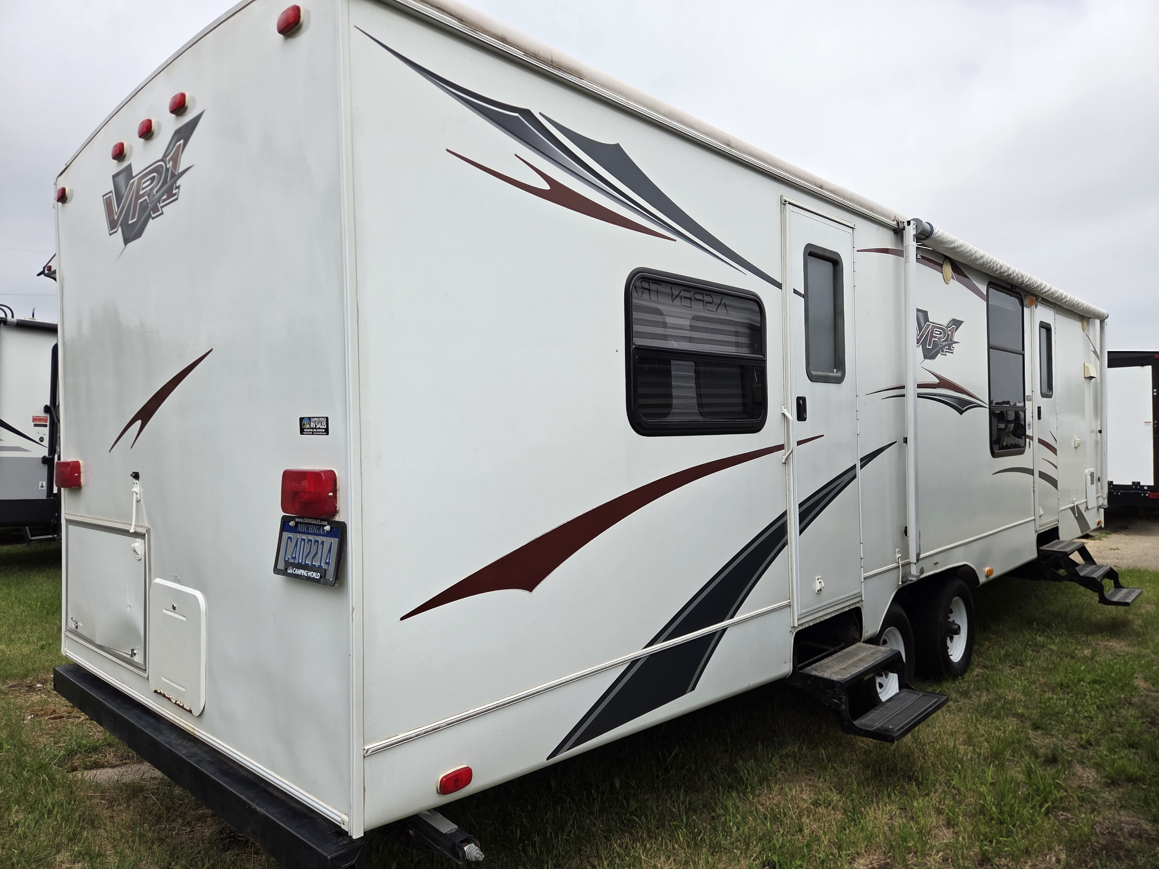 2009 Keystone VR1 323FKS, $ 9,900