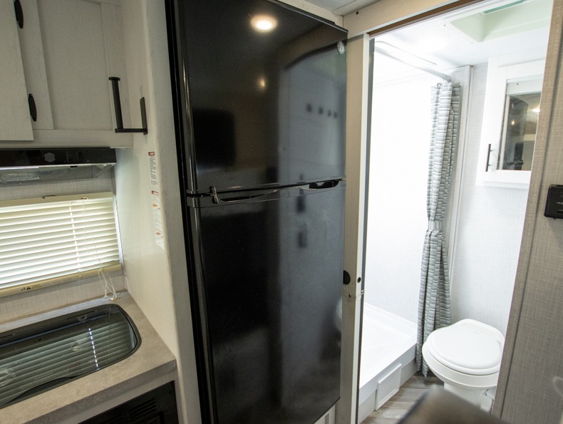 2022 Dutchmen Coleman Rubicon 1628BH, $ 22,950