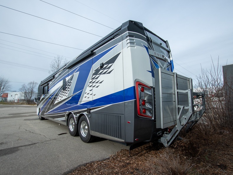 2022 Entegra Coach Anthem 44Z, $ 372,350