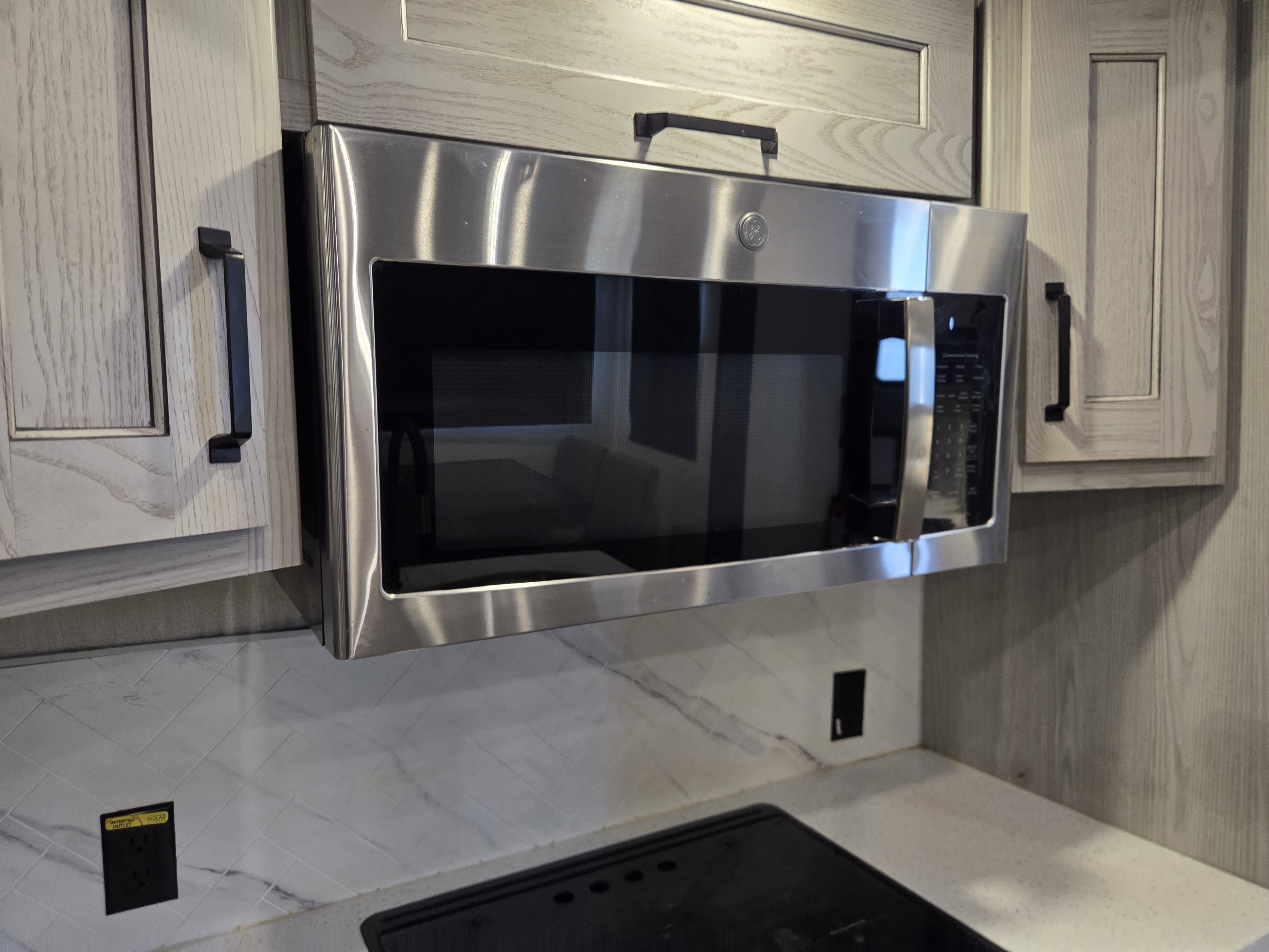 2022 Keystone Montana High Country 385BR, $ 44,850