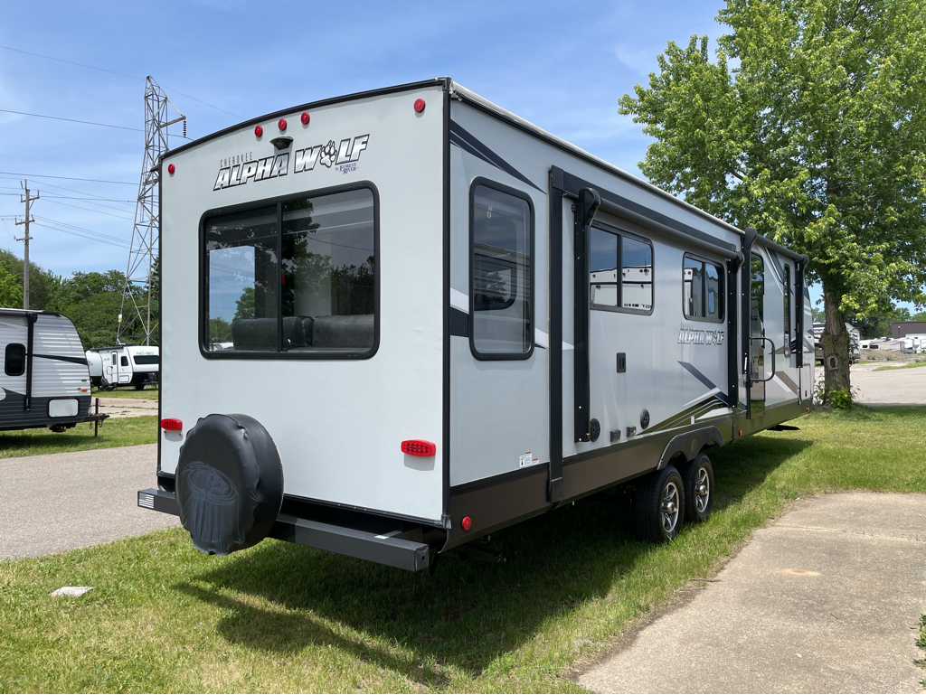2021 Forest River Cherokee Alpha Wolf 26RL-L, $ 29,500