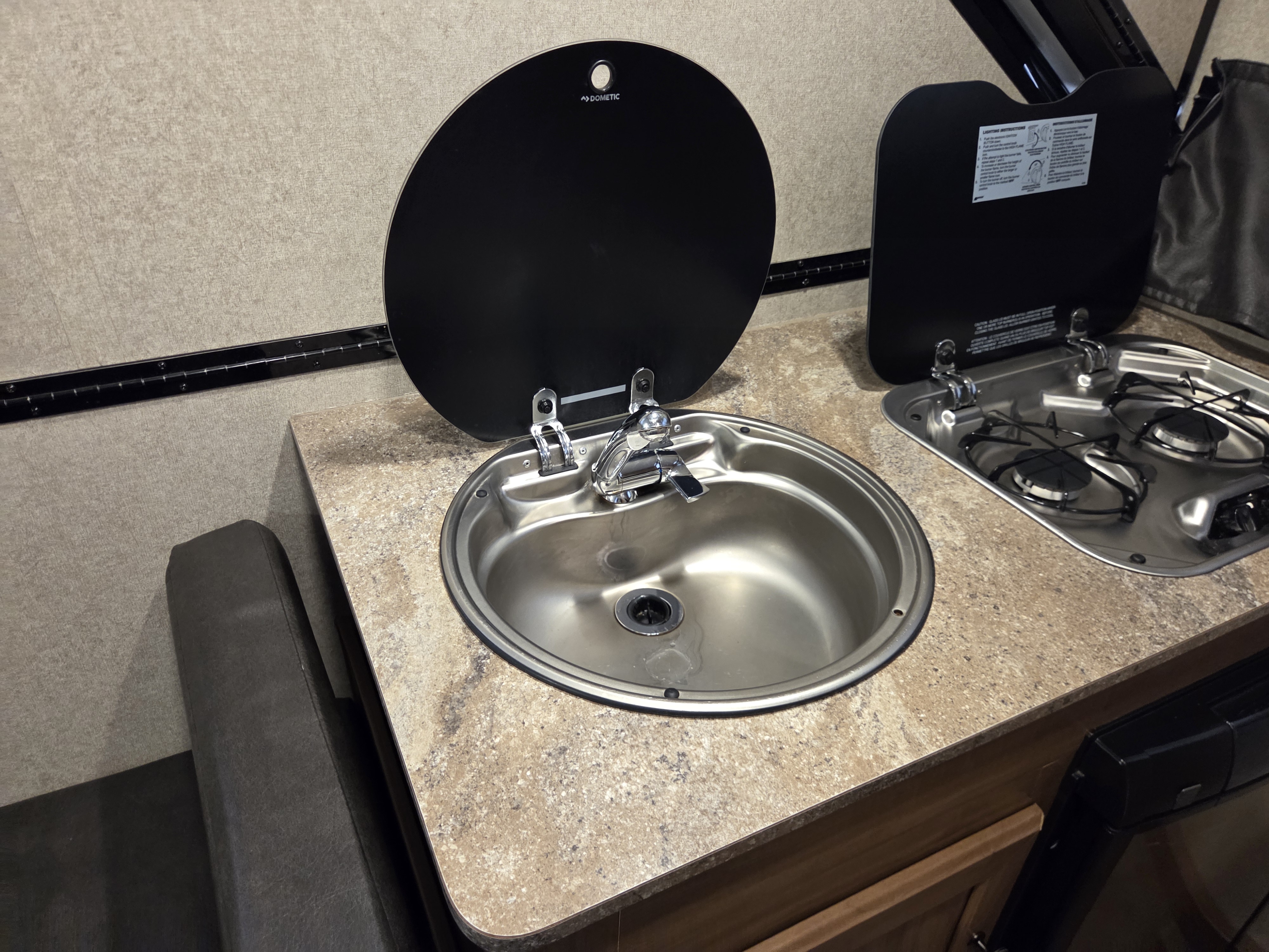 2019 Forest River Rockwood Hard Side A214HW, $ 12,700