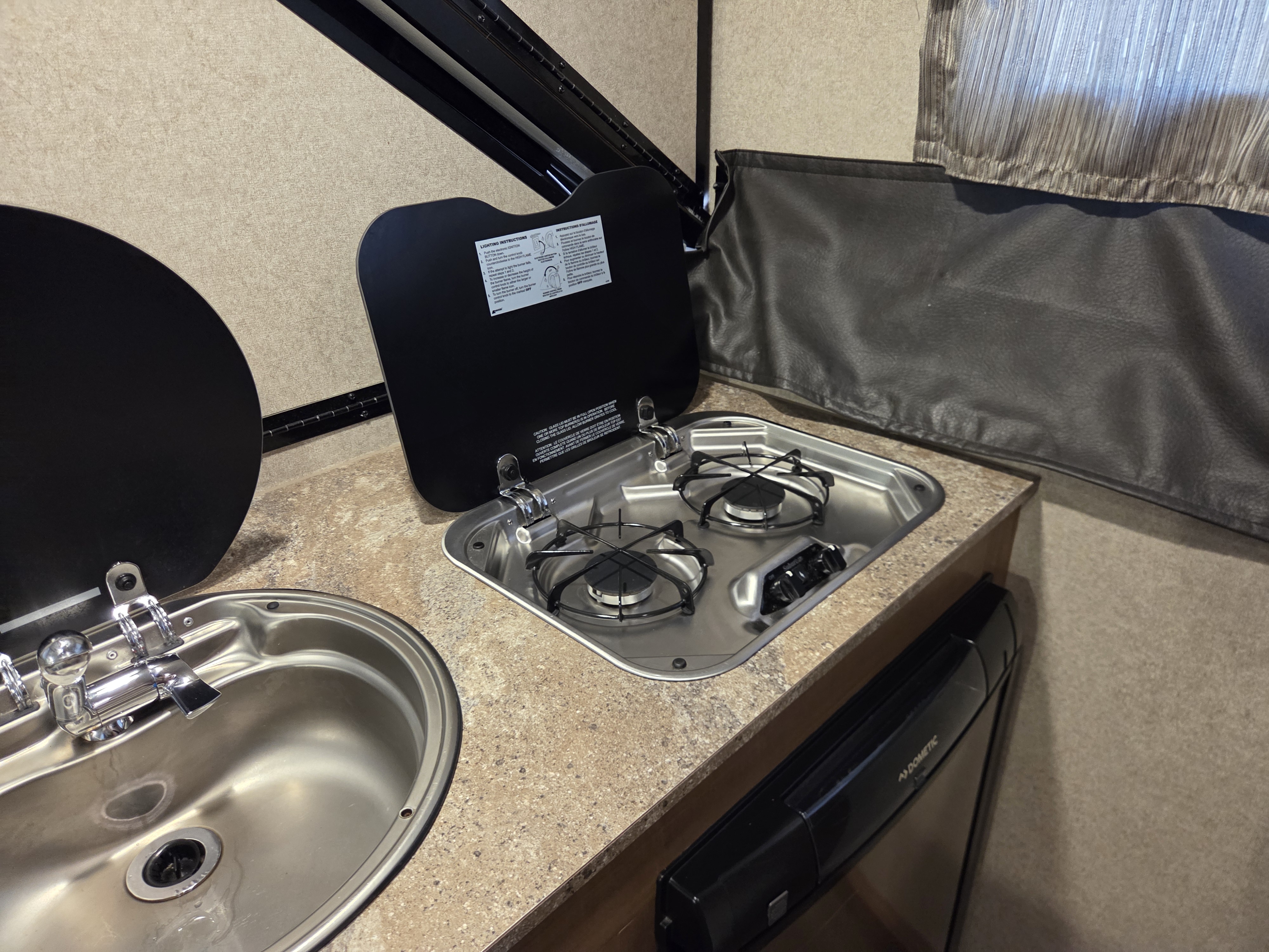 2019 Forest River Rockwood Hard Side A214HW, $ 12,700