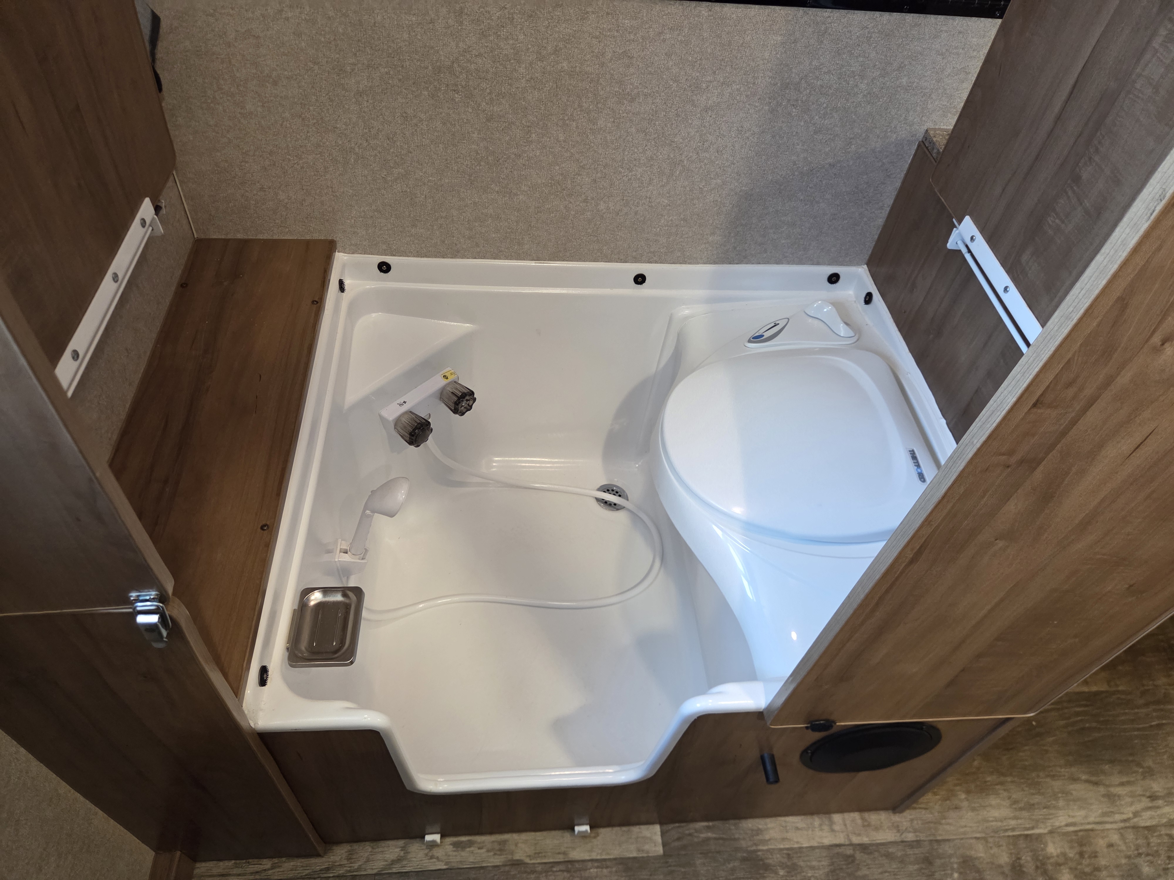 2019 Forest River Rockwood Hard Side A214HW, $ 12,700
