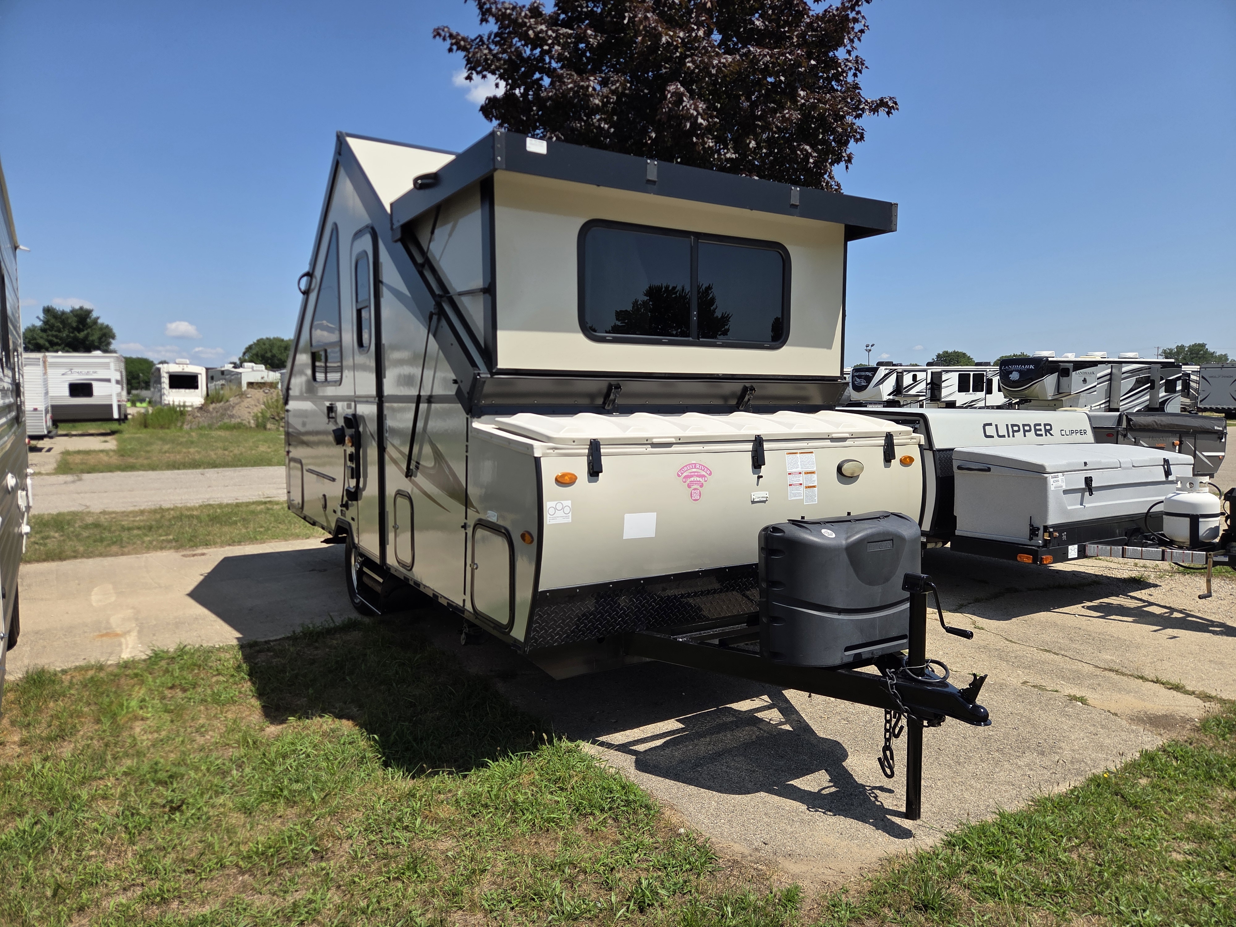 2019 Forest River Rockwood Hard Side A214HW, $ 12,700