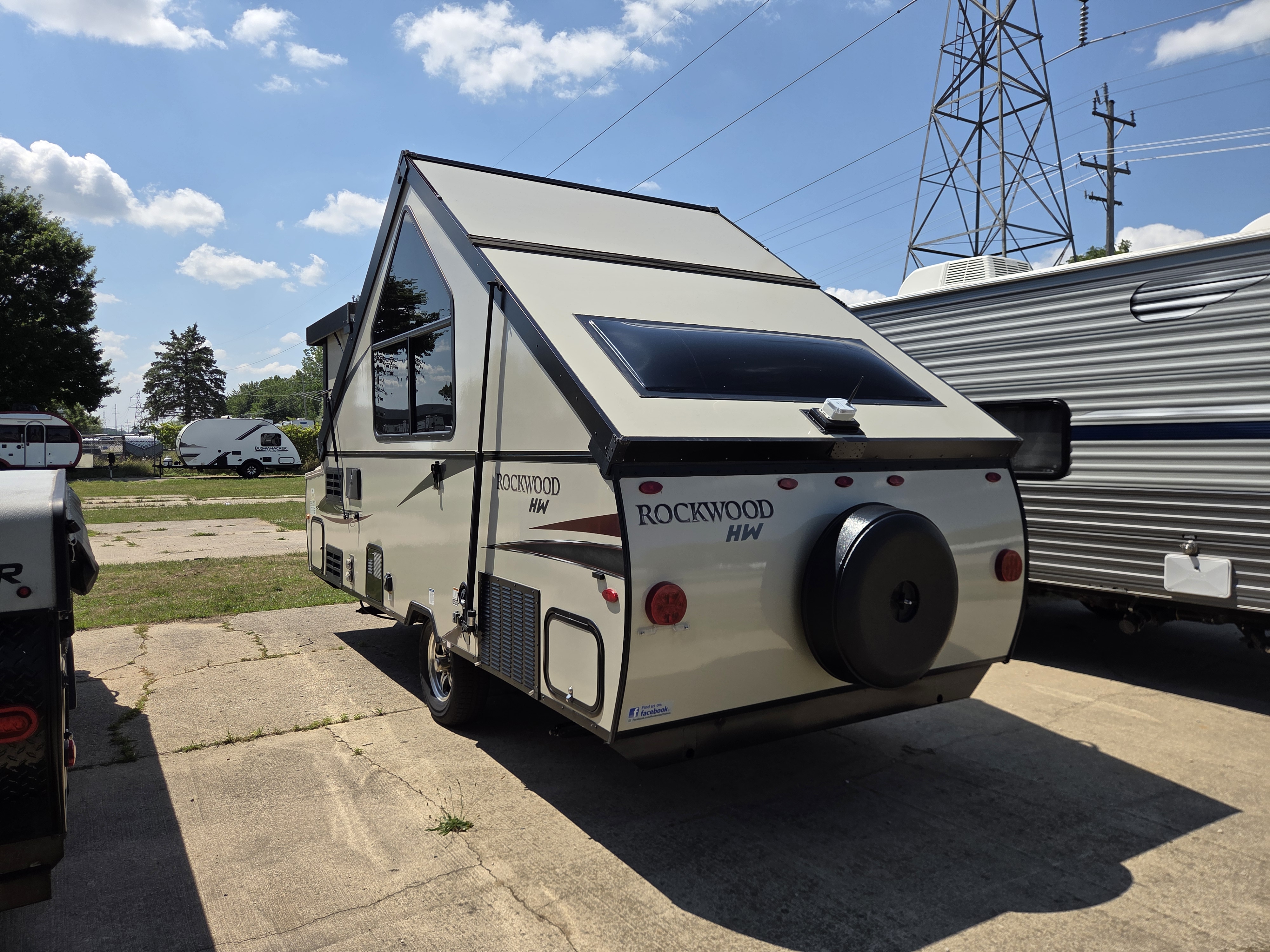2019 Forest River Rockwood Hard Side A214HW, $ 12,700
