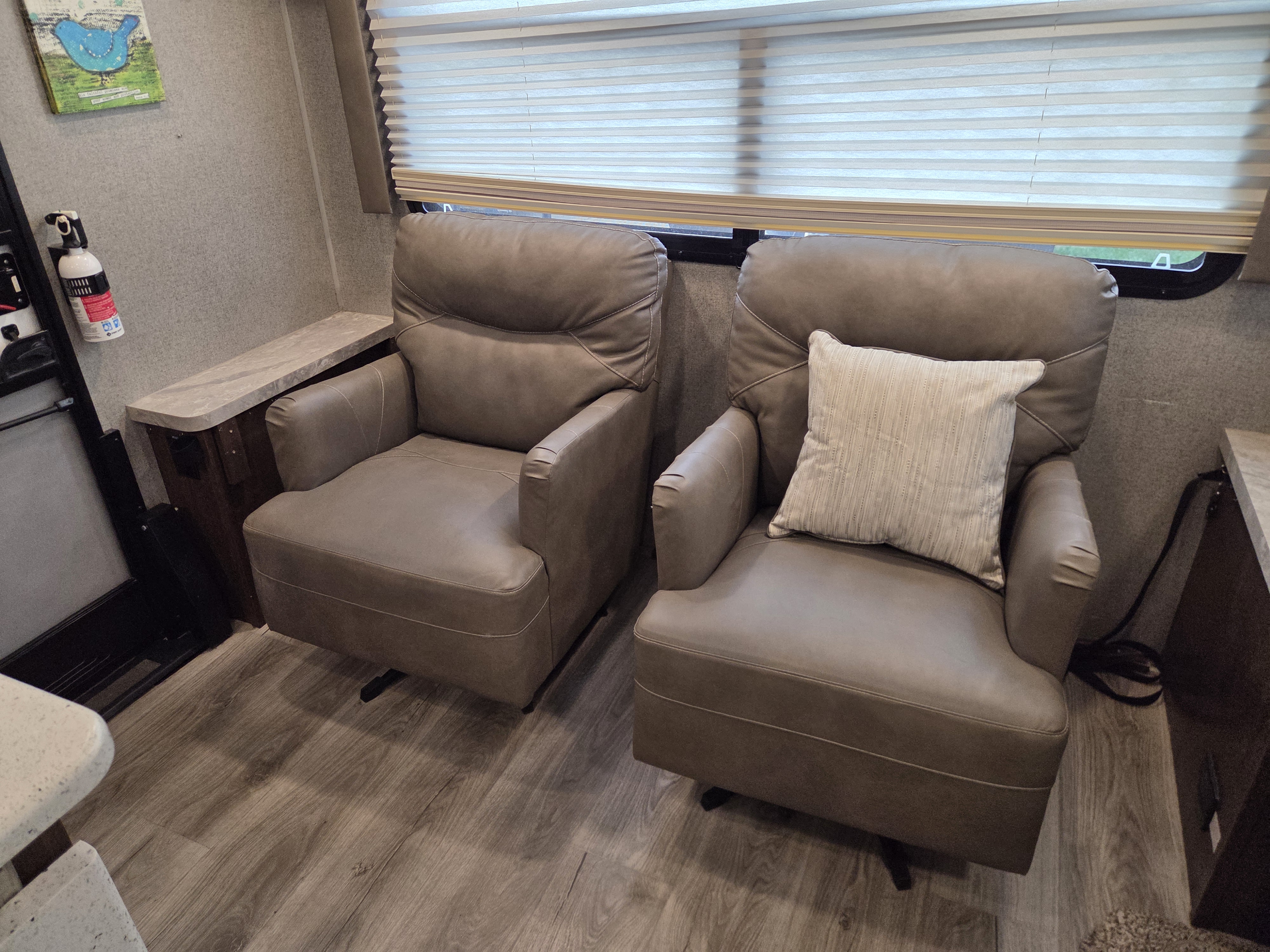 2020 Forest River Flagstaff Super Lite 26RLSW, $ 29,700