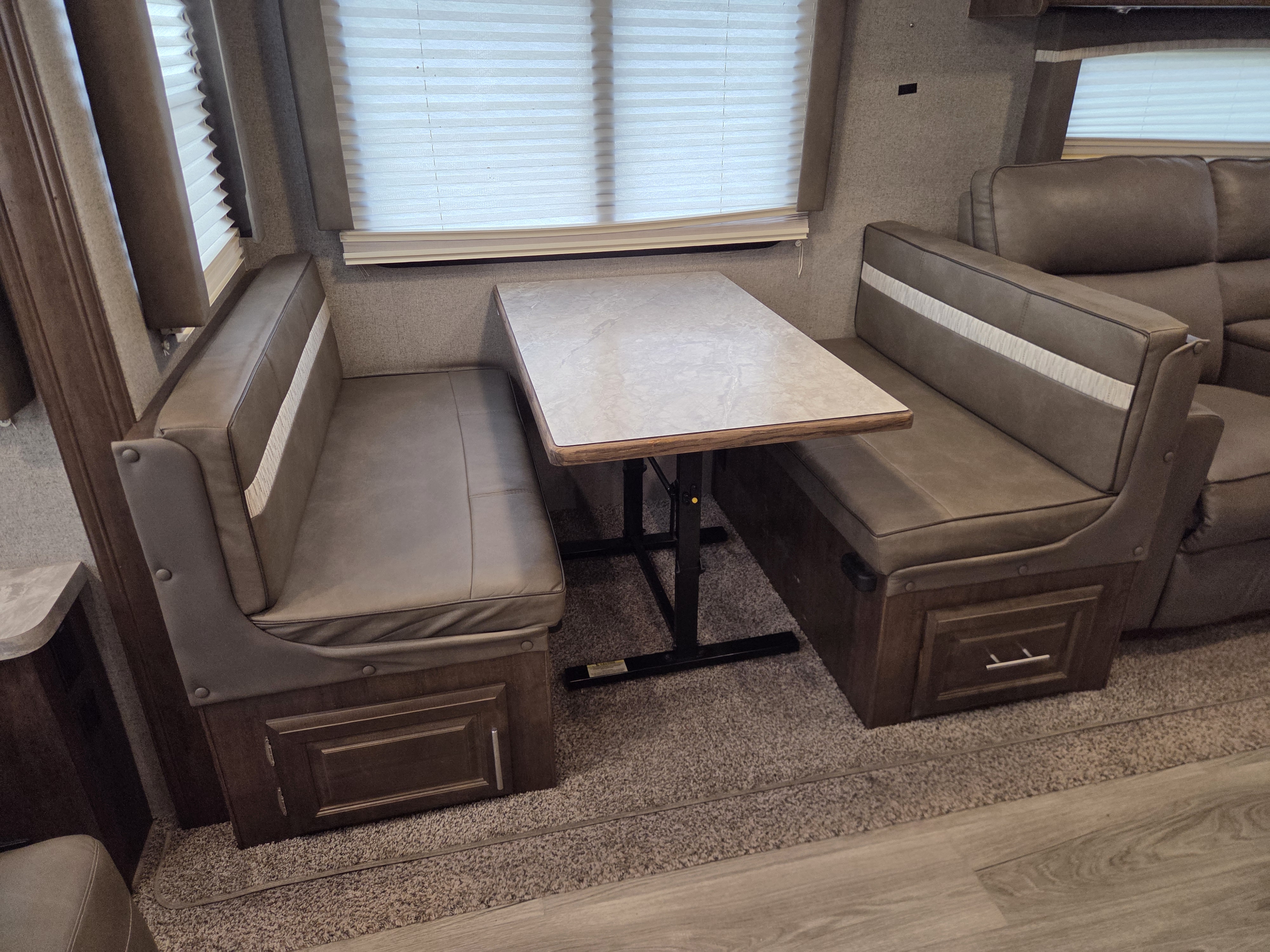 2020 Forest River Flagstaff Super Lite 26RLSW, $ 29,700