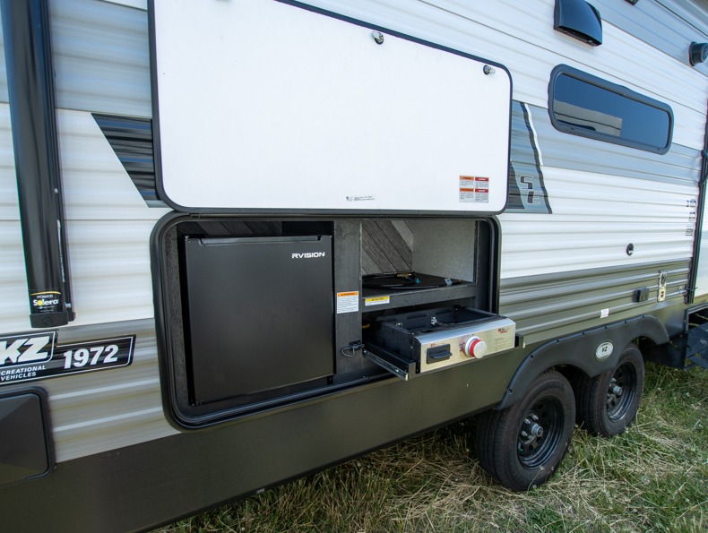 2022 KZ Sportsmen SE 231BHKSE, $ 25,400