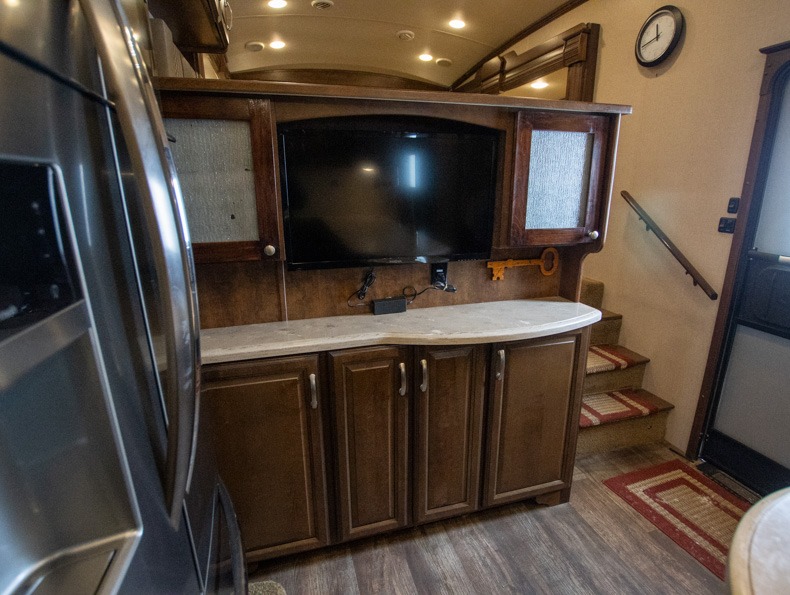 2016 Forest River Cardinal 3825FL, $ 38,500