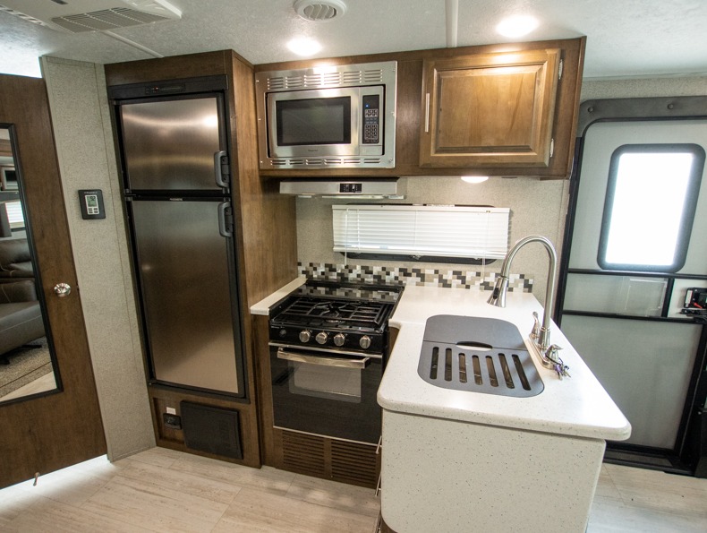 2019 Forest River Rockwood Ultra Lite 2604WS, $ 29,700
