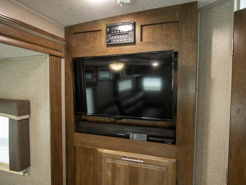 2019 Forest River Rockwood Ultra Lite 2604WS, $ 29,700
