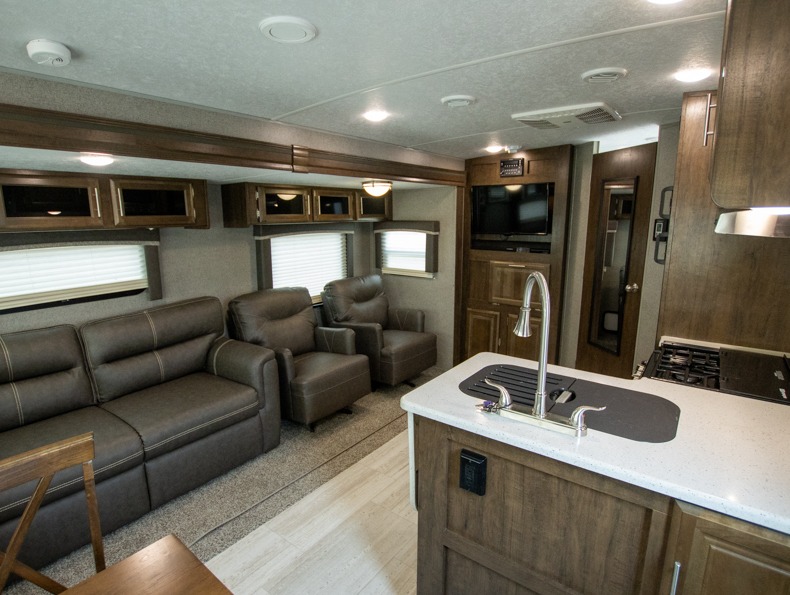 2019 Forest River Rockwood Ultra Lite 2604WS, $ 29,700
