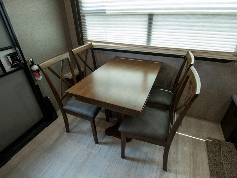 2019 Forest River Rockwood Ultra Lite 2604WS, $ 29,700