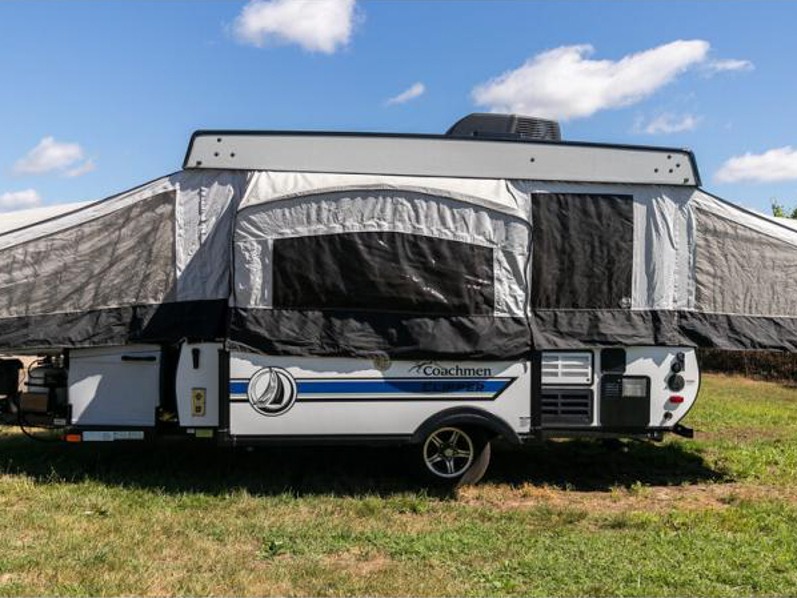 2020 Coachmen Clipper Classic 1285 SST, $ 12,850