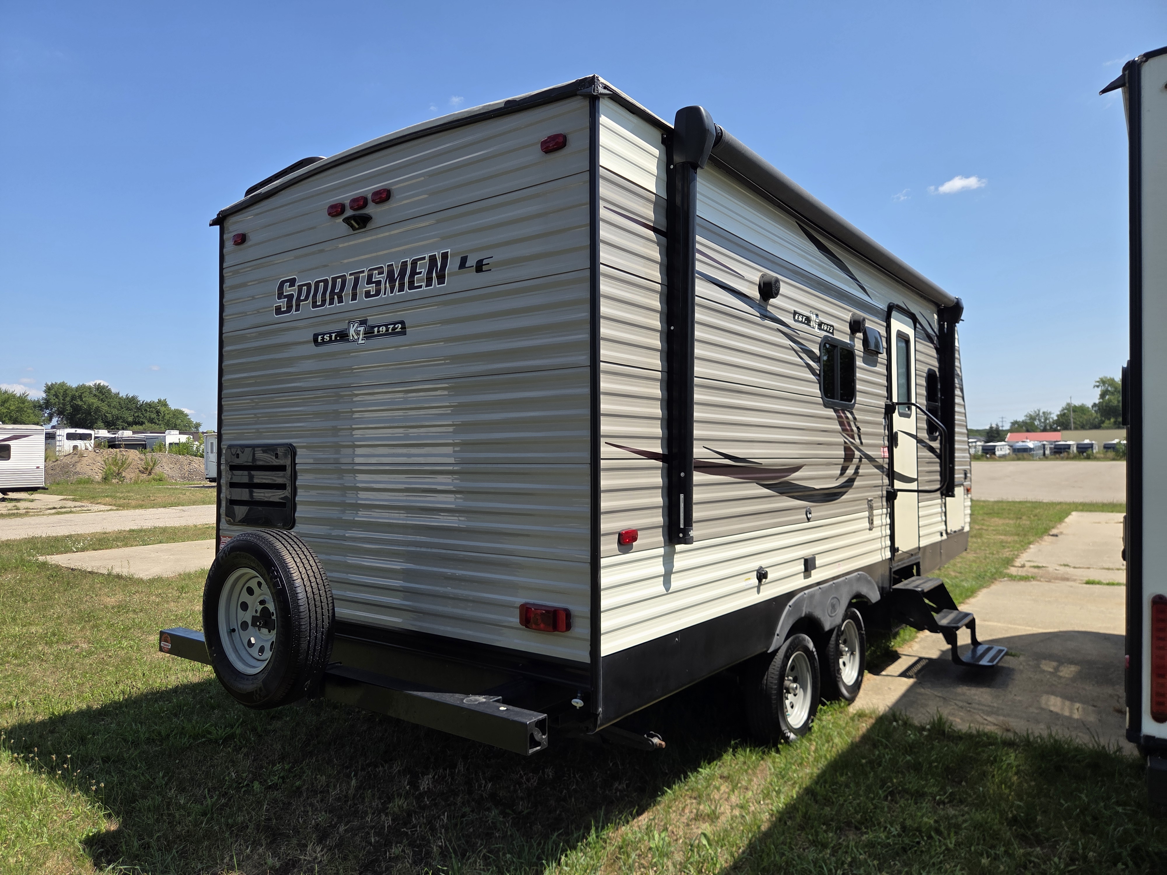 2018 KZ Sportsmen LE 201RBLE, $ 14,700