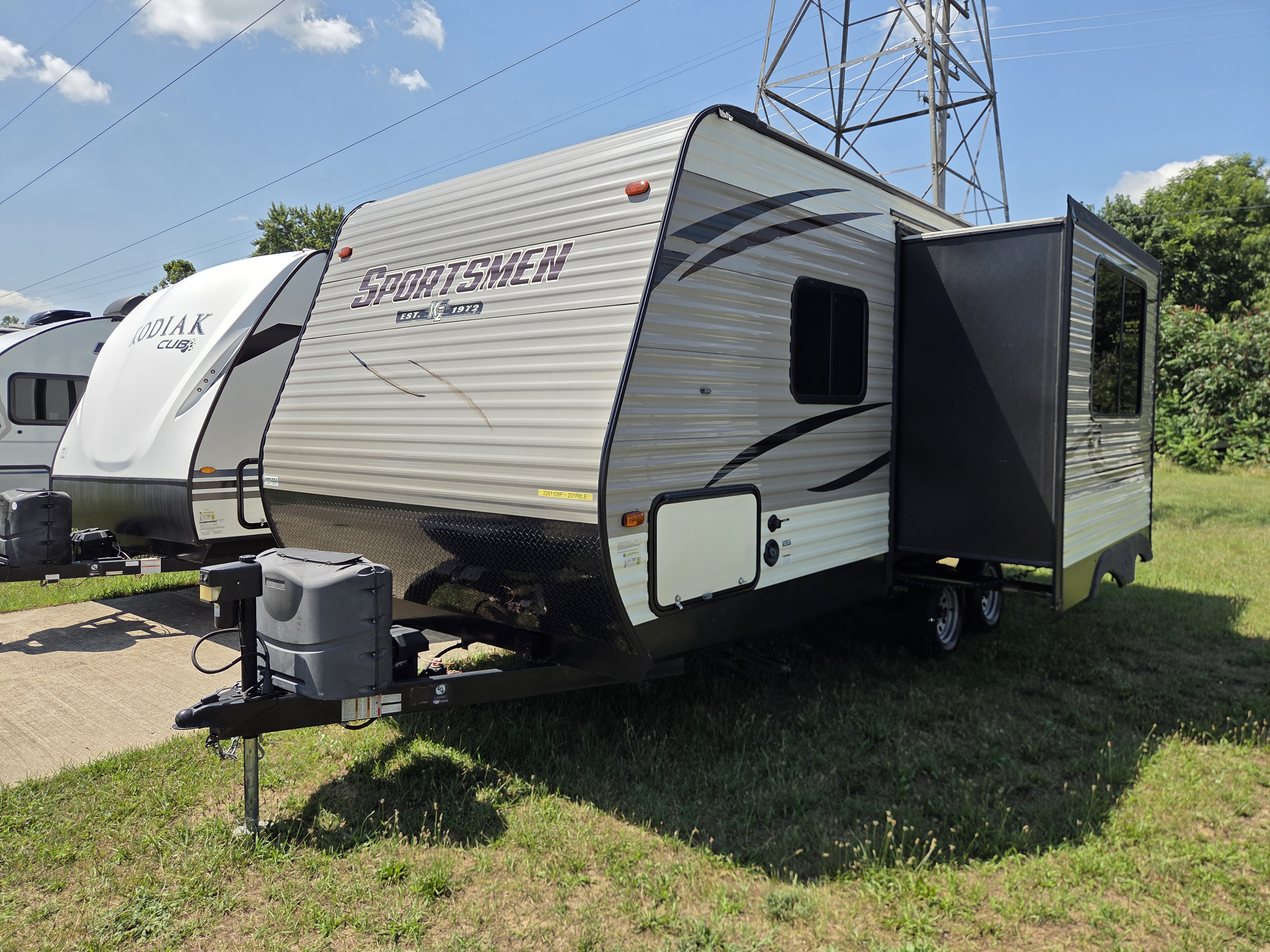 2018 KZ Sportsmen LE 201RBLE, $ 14,700