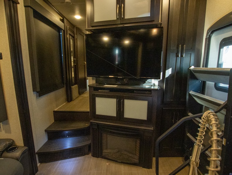 2018 Keystone Raptor 362TS, $ 54,850