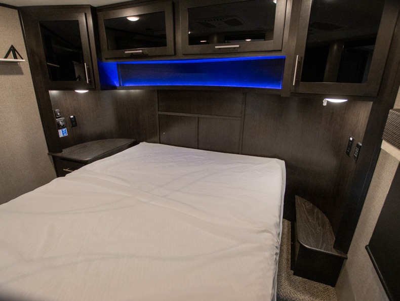 2020 Jayco Seismic 4013, $ 68,300