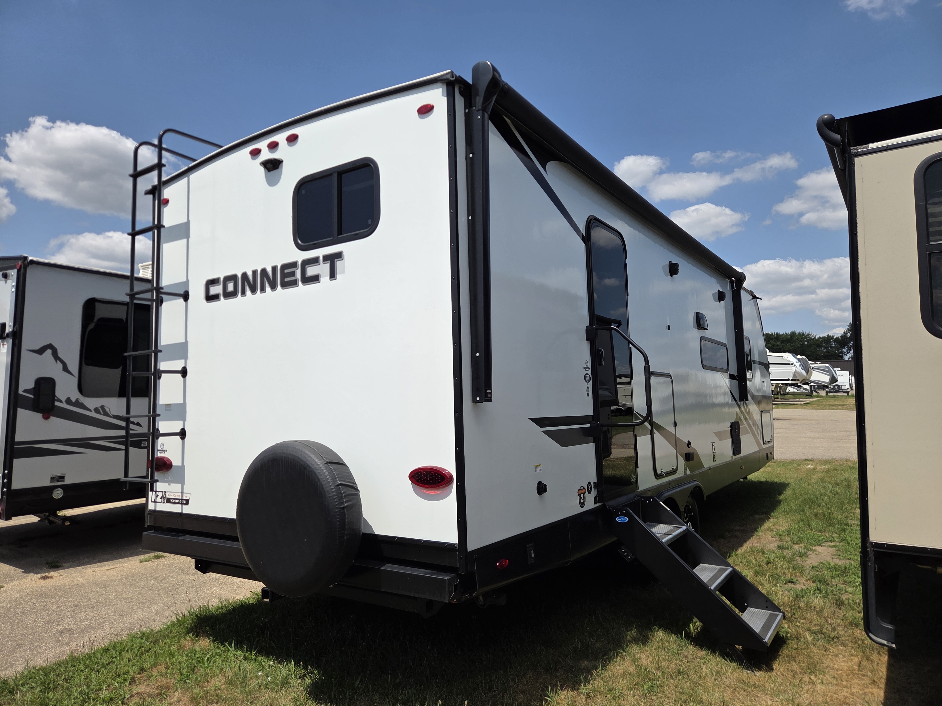 2025 KZ Connect C261RB, $ 40,200