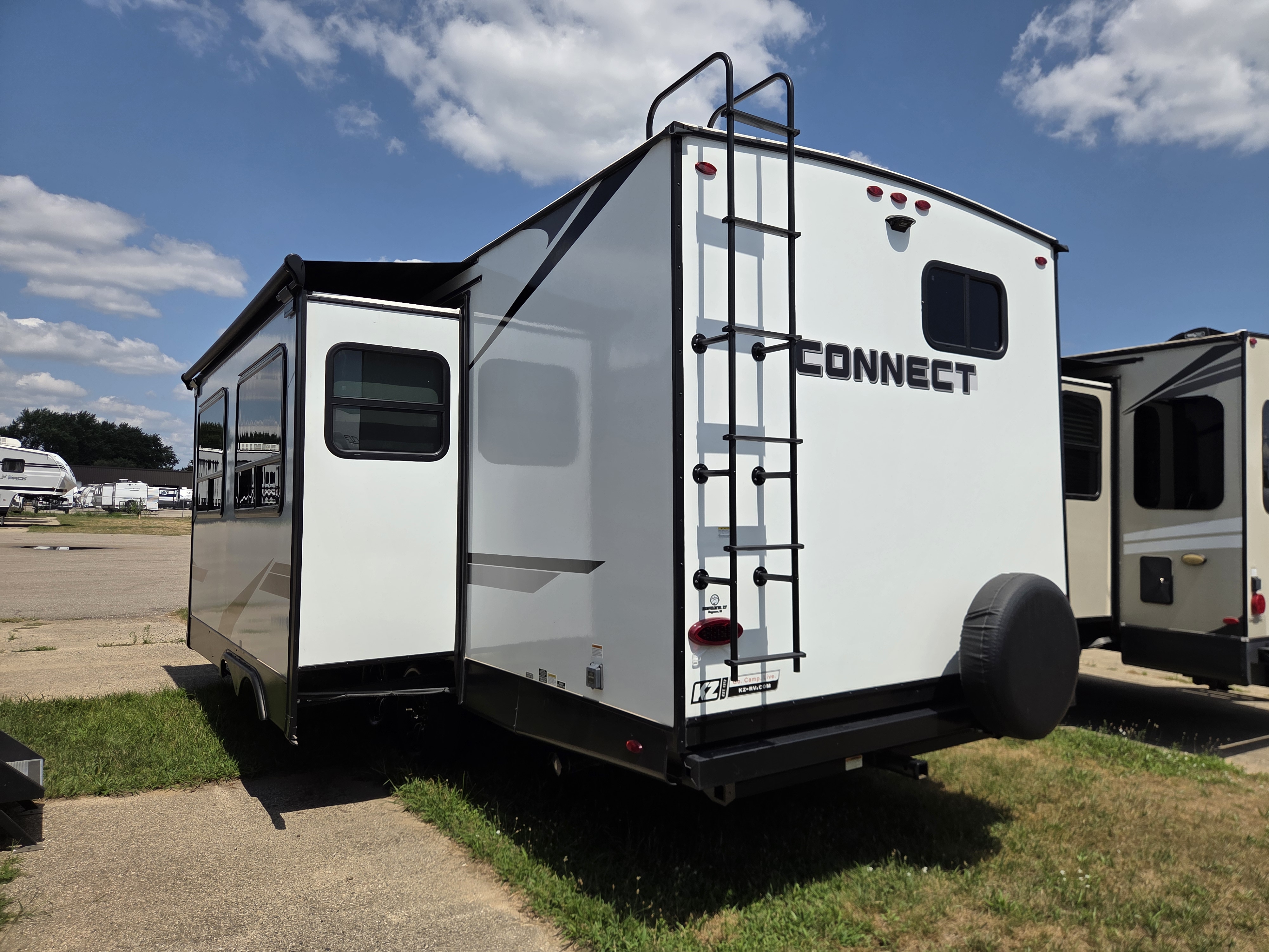 2025 KZ Connect C261RB, $ 40,200