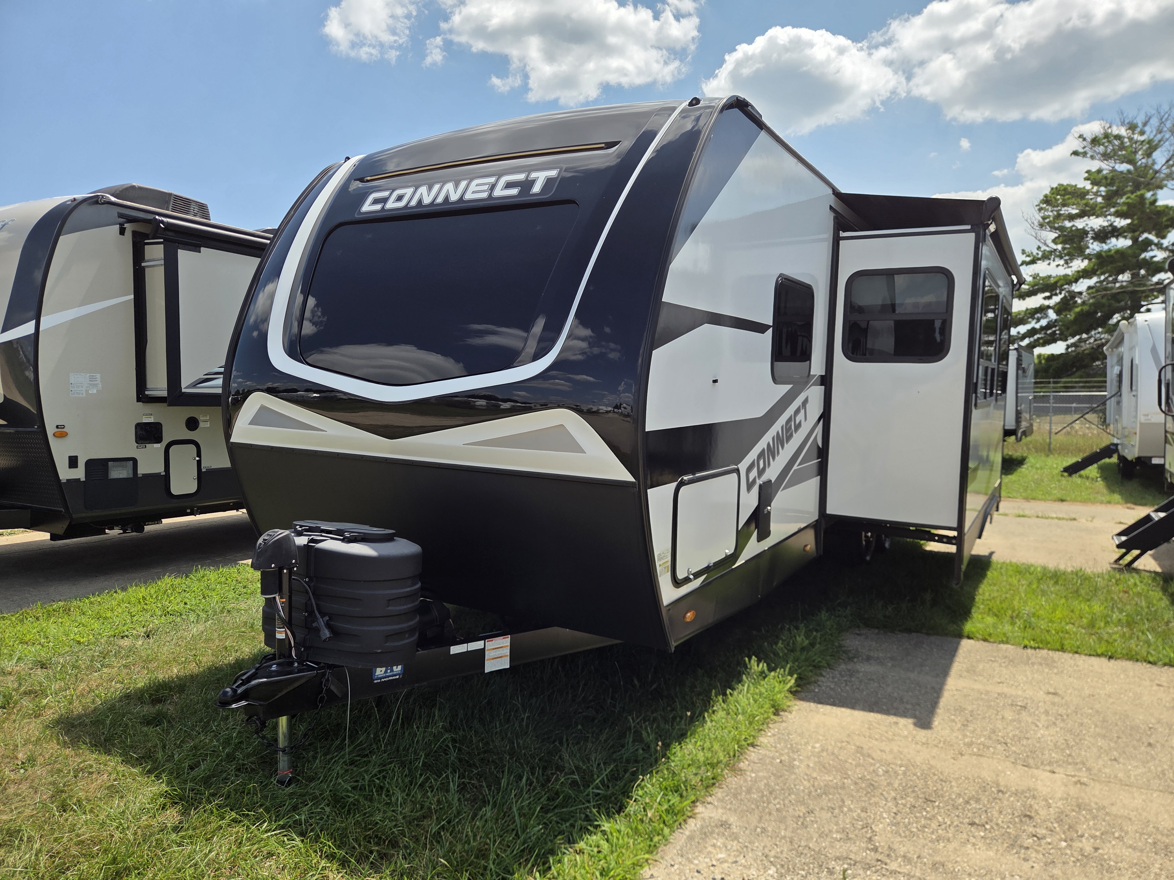 2025 KZ Connect C261RB, $ 40,200
