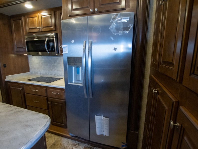 2016 Heartland Landmark 365 LM Charleston, $ 47,600