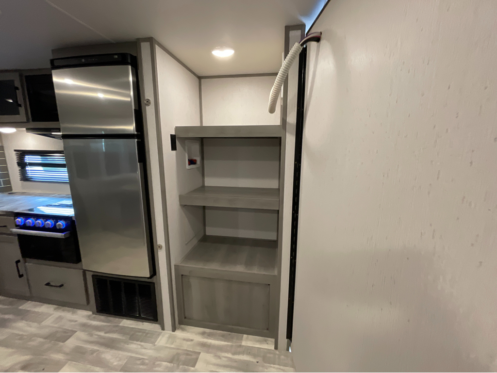 2022 Dutchmen Kodiak Ultra-Lite 261RBSL, $ 29,999