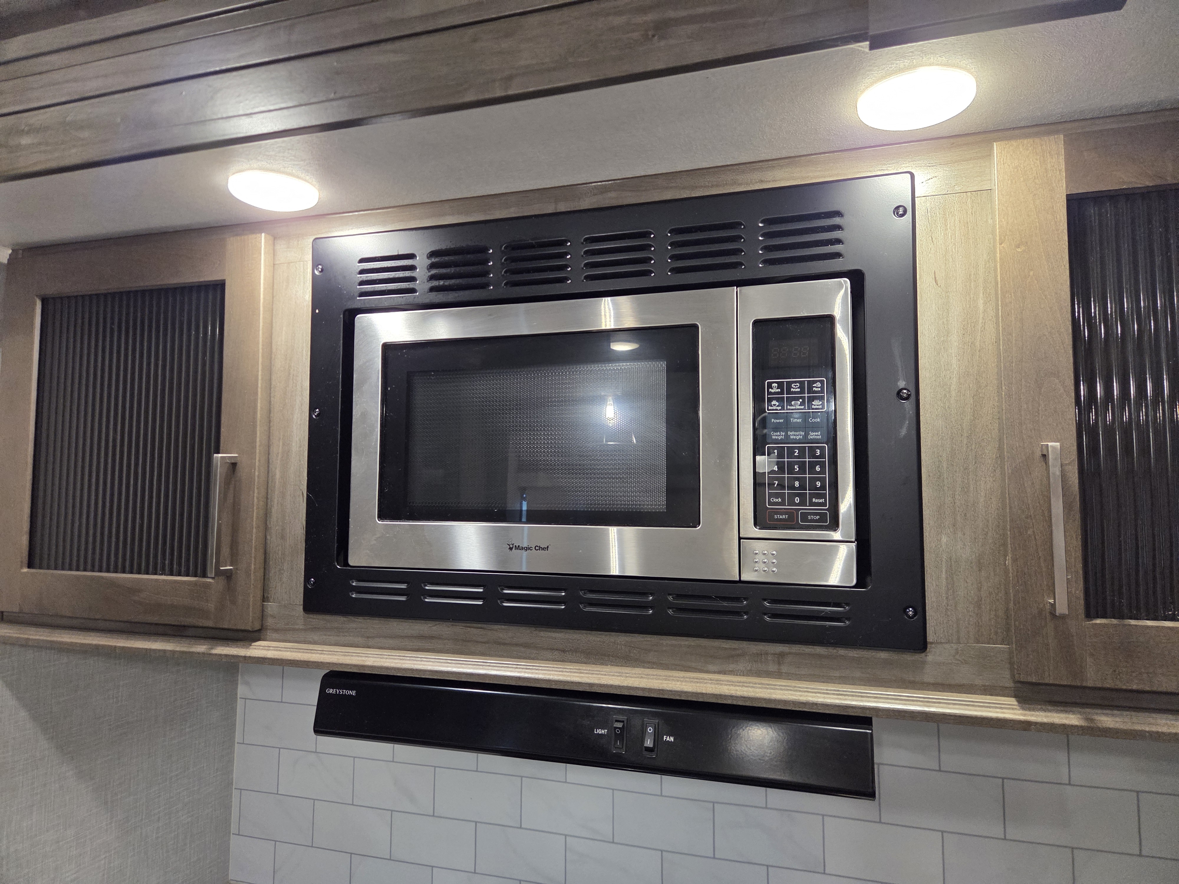 2022 Forest River Rockwood Signature 8336BH, $ 0