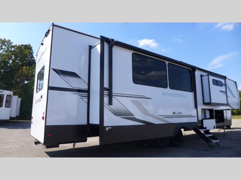 2026 Forest River Sandpiper 3800RK, $ 94,305