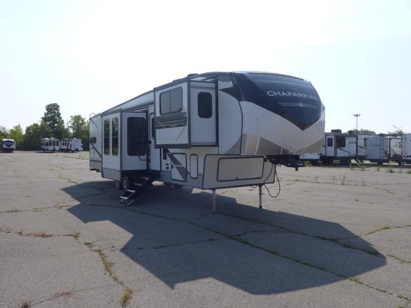 2022 Coachmen Chaparral 334FL, $ 104,485
