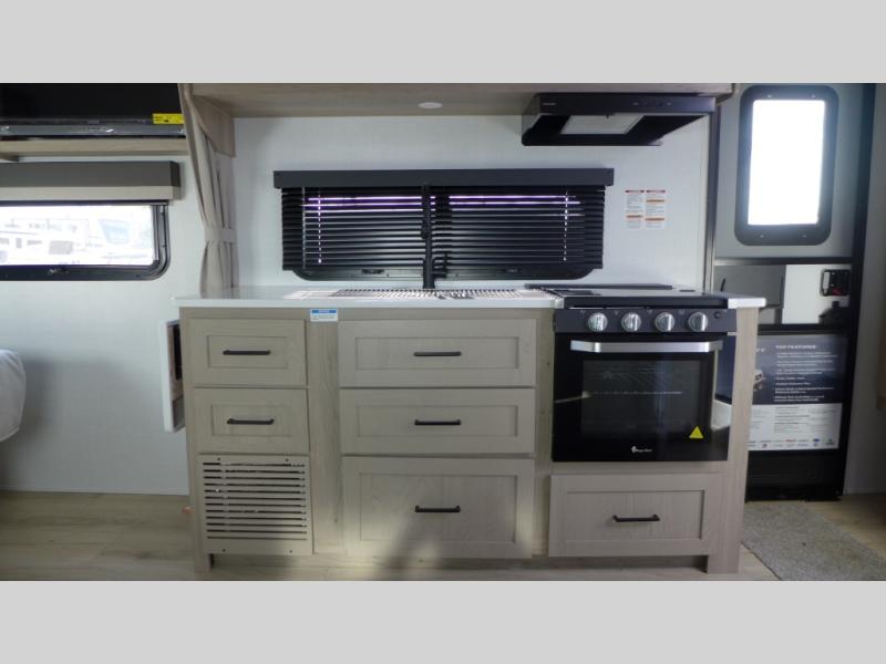 2026 Forest River Flagstaff Micro Lite 21FBRS, $ 38,708