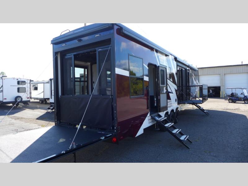 2026 Keystone Raptor 444, $ 192,683