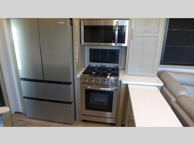 2026 Keystone Raptor 444, $ 192,683