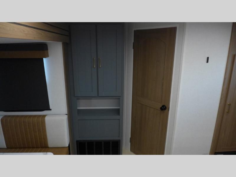 2026 CrossRoads Sunset Trail SS331BH, $ 73,236