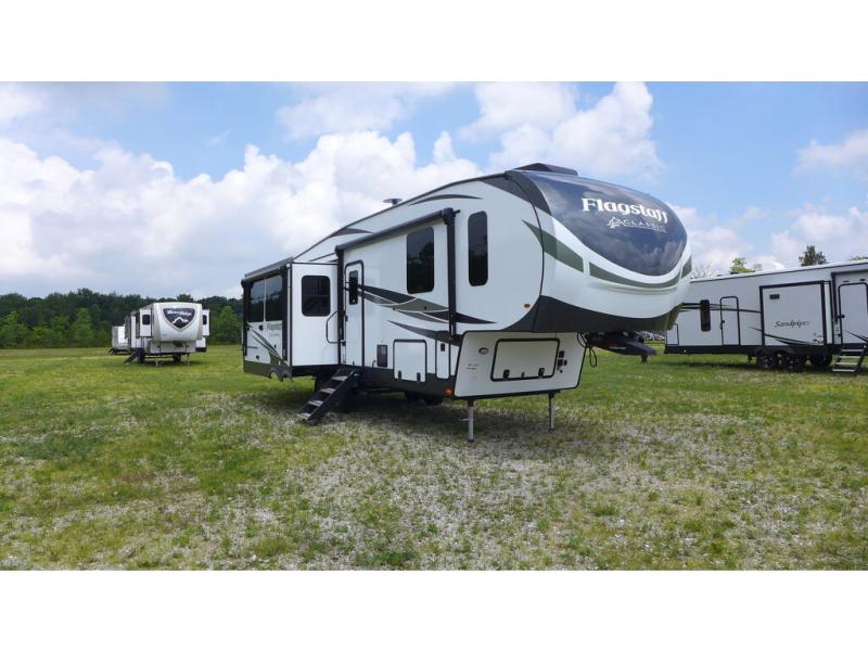 2023 Forest River Flagstaff Classic FW 8529RLBS, $ 57,995