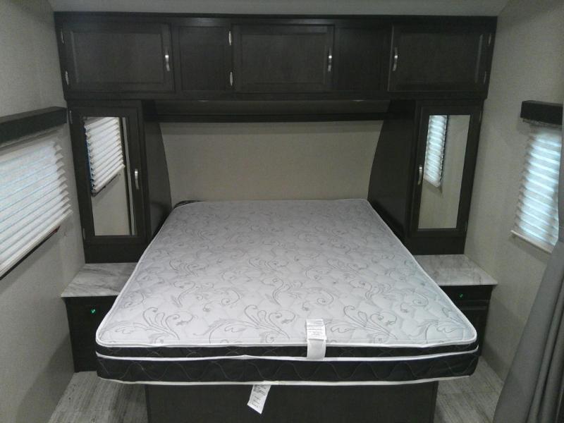 2019 Coachmen Spirit Ultra Lite 1943RB, $ 0