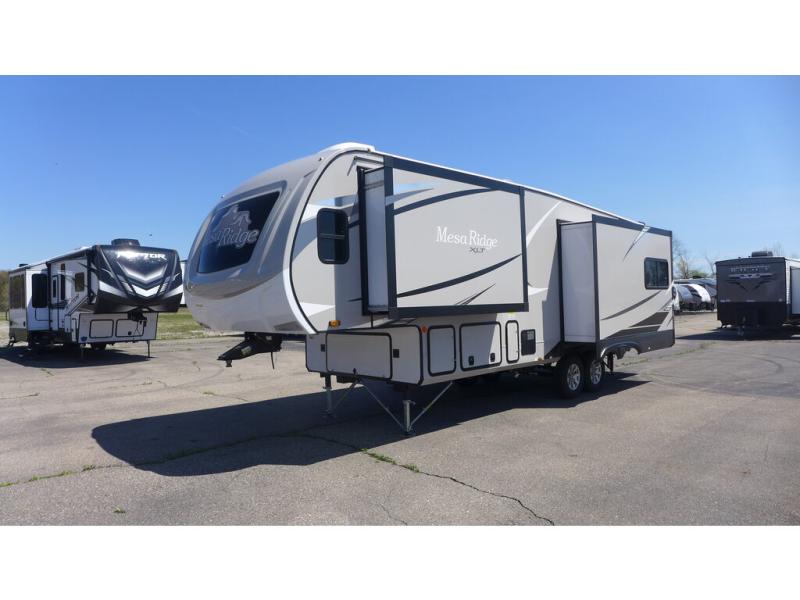 2022 Open Range Mesa Ridge XLT MF264RLS, $ 49,999