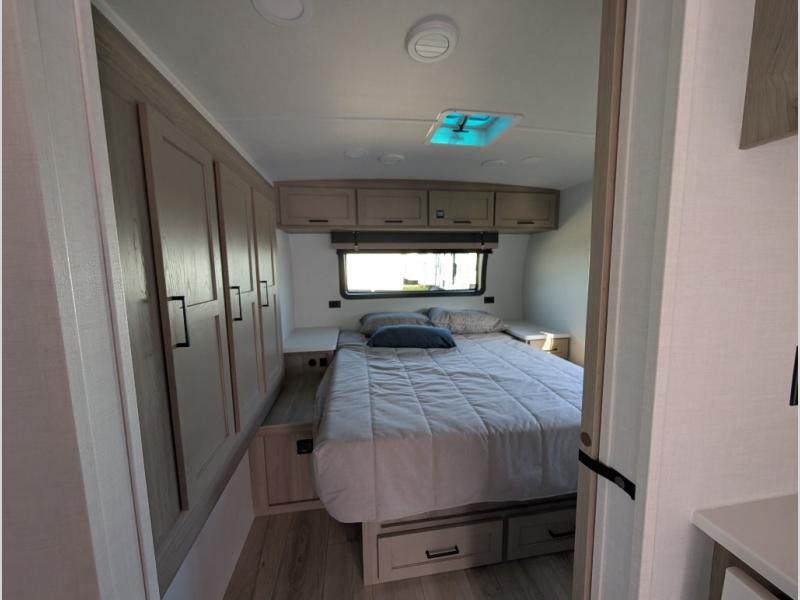 2026 Forest River Flagstaff Micro Lite 25FBLS, $ 47,218
