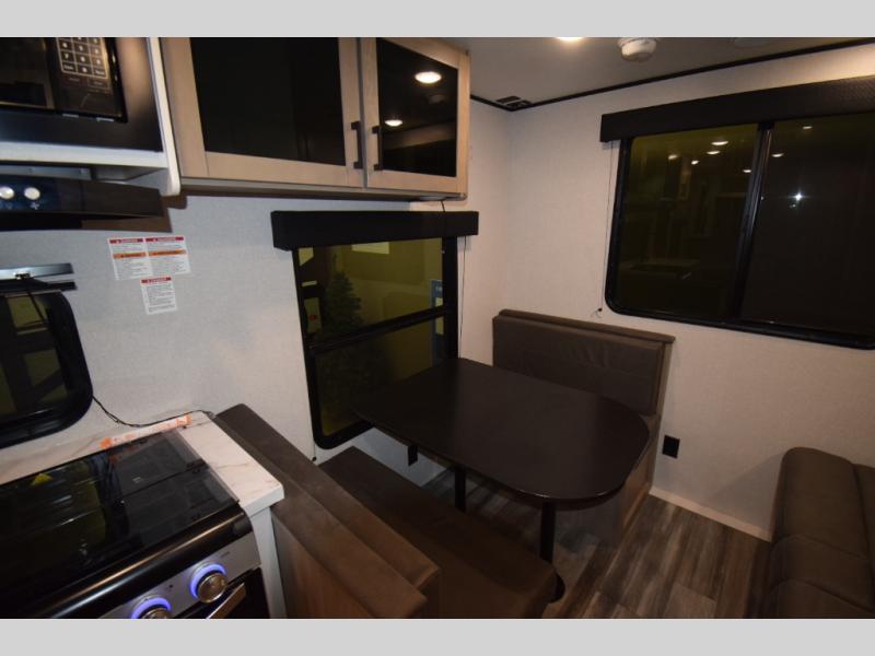 2026 Jayco Jay Flight SLX 210QB, $ 33,006