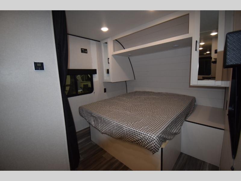 2026 Jayco Jay Flight SLX 210QB, $ 33,006