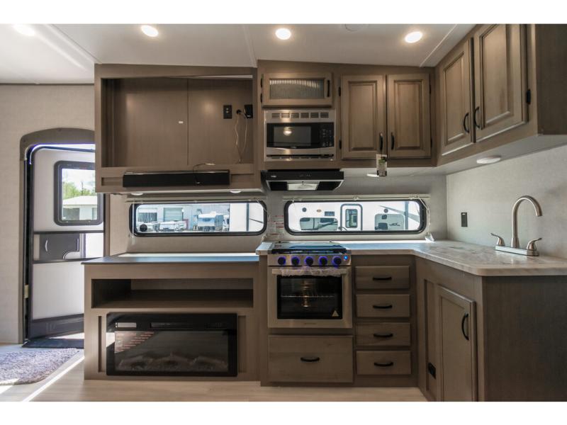2022 Coachmen Chaparral Lite 274BH, $ 39,999