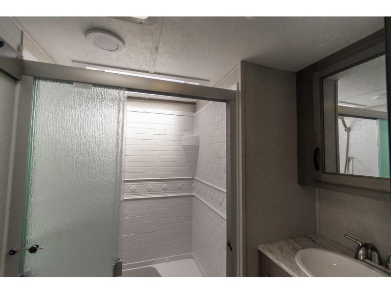 2022 Coachmen Chaparral Lite 274BH, $ 39,999