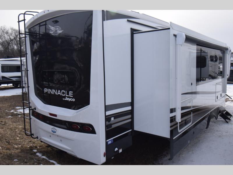 2026 Jayco Pinnacle 38FBRK, $ 158,297