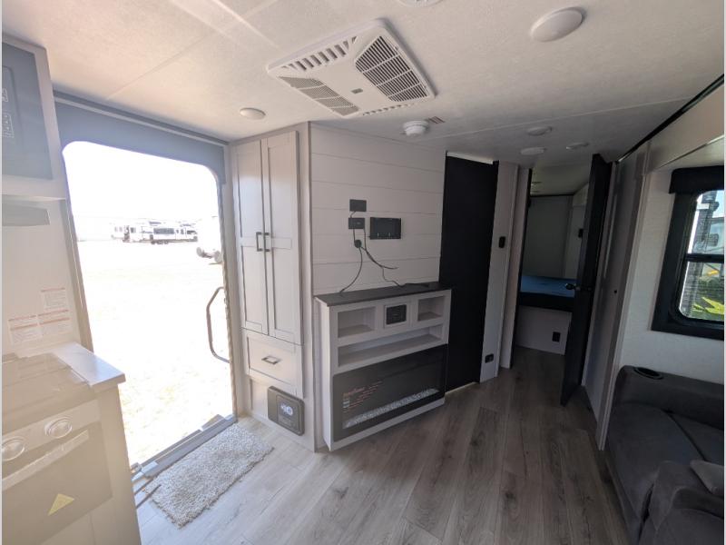 2026 Jayco Jay Feather 24FK, $ 57,481