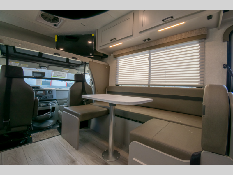 2025 Coachmen Freelander 26DS Ford - 450, $ 99,999