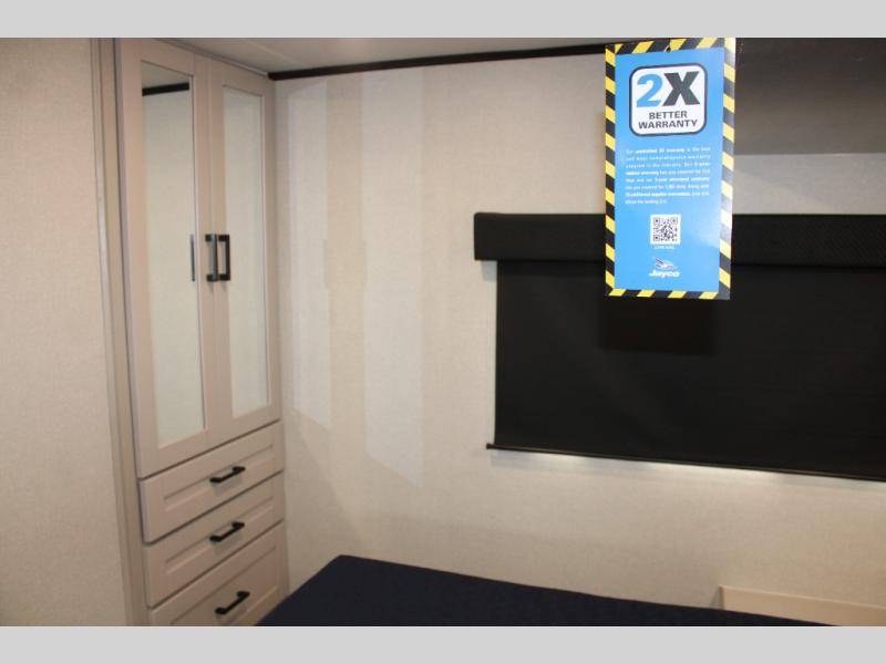 2026 Jayco Jay Feather 29QBH, $ 63,393