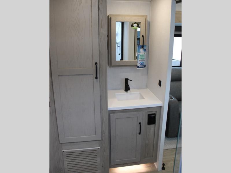 2025 Forest River Rockwood Ultra Lite 2619FK, $ 59,639