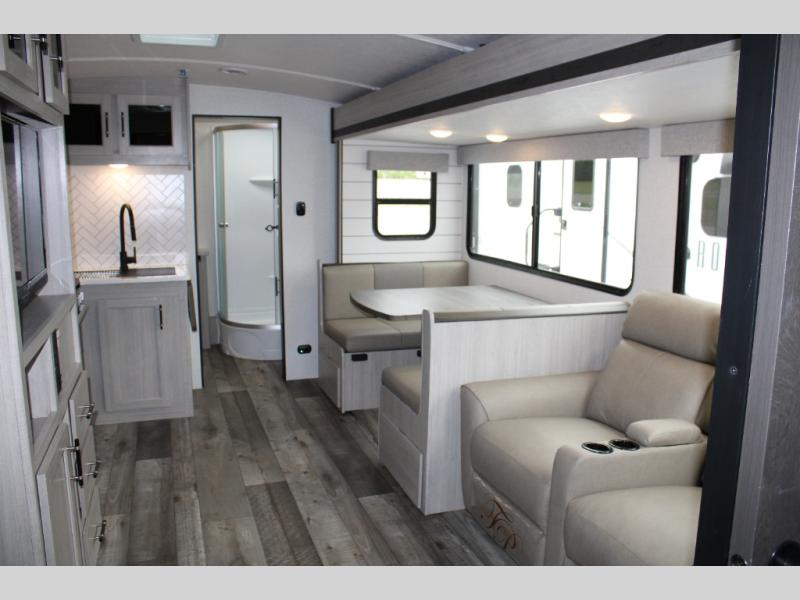 2025 CrossRoads Sunset Trail Super Lite SS253RB, $ 34,995